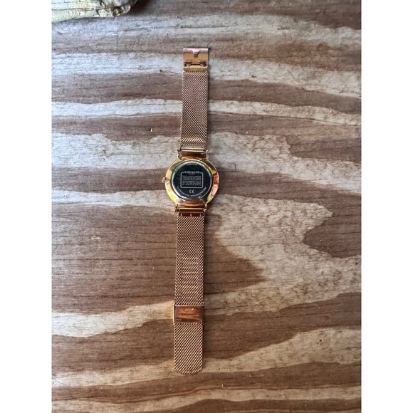 Coach Womens Rose Gold Mesh Watch With Elegant White Dial & Minimalist Design - Picture 3 of 8